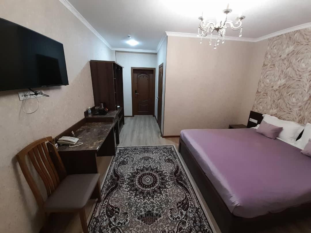 Отель Nomad Bishkek Halal Экстерьер фото